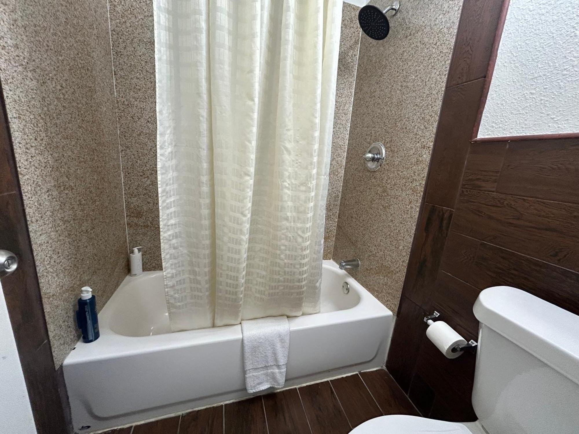 Quest Inn Weatherford Εξωτερικό φωτογραφία