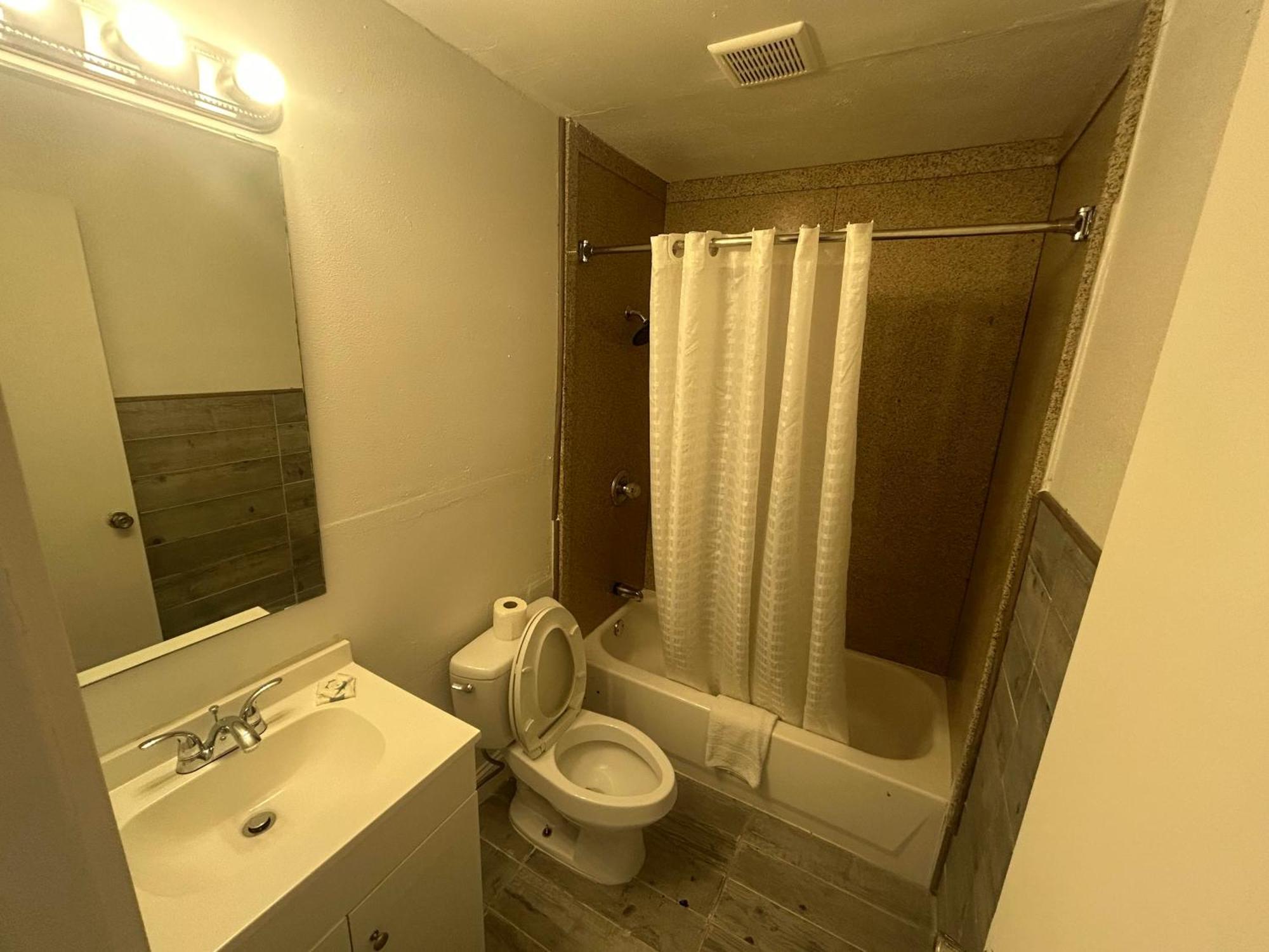 Quest Inn Weatherford Εξωτερικό φωτογραφία