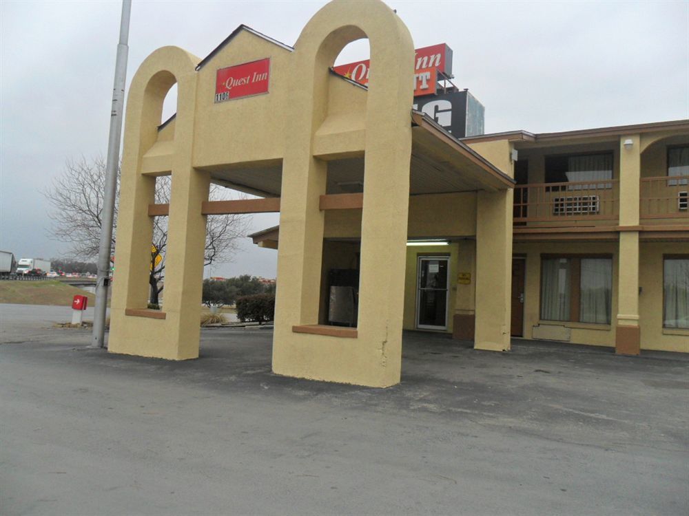 Quest Inn Weatherford Εξωτερικό φωτογραφία